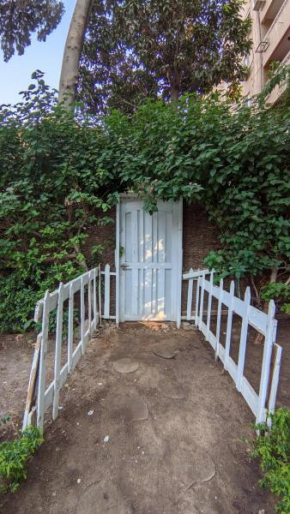 private entrance studio with private garden